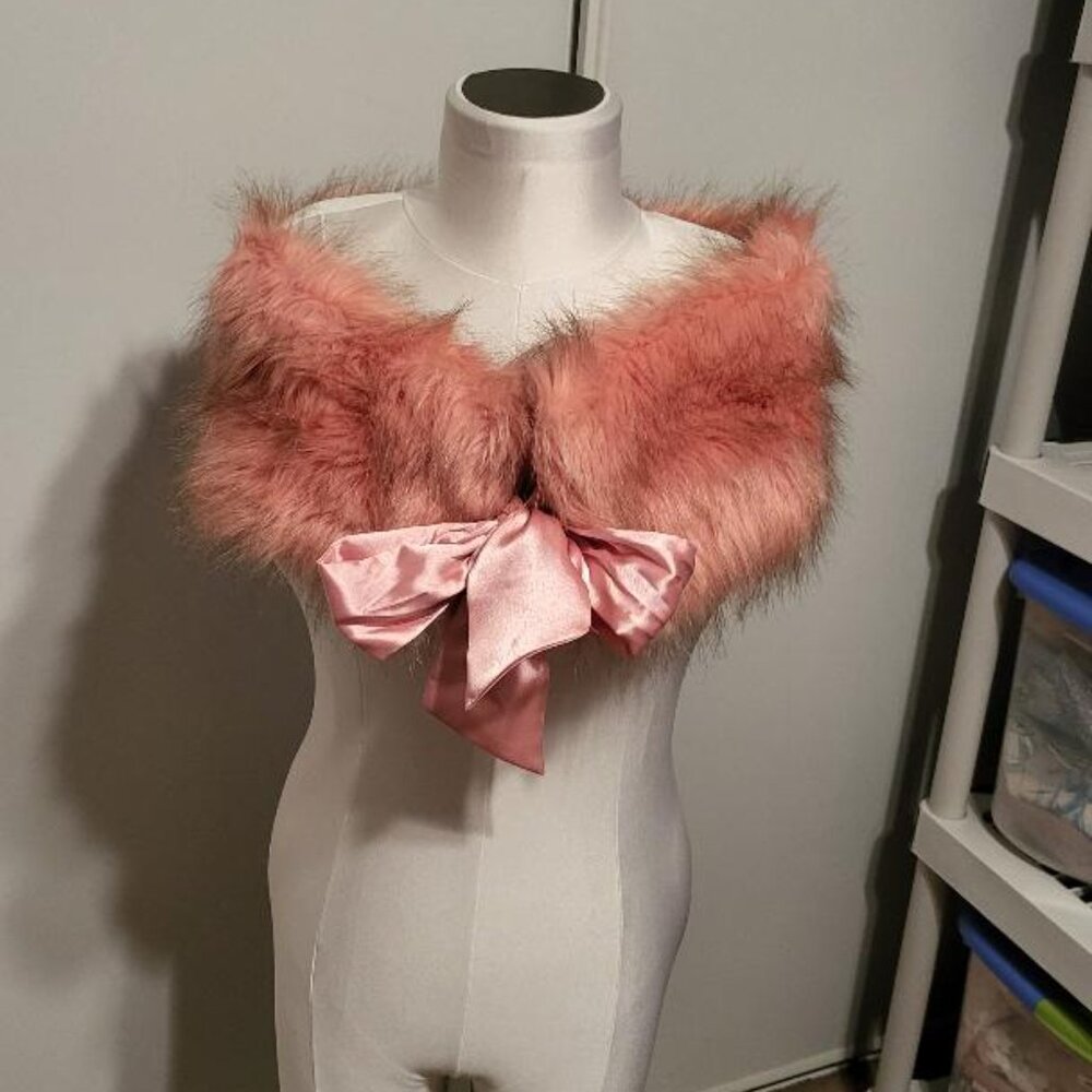 Newport News Pink Furry shoulder wrap